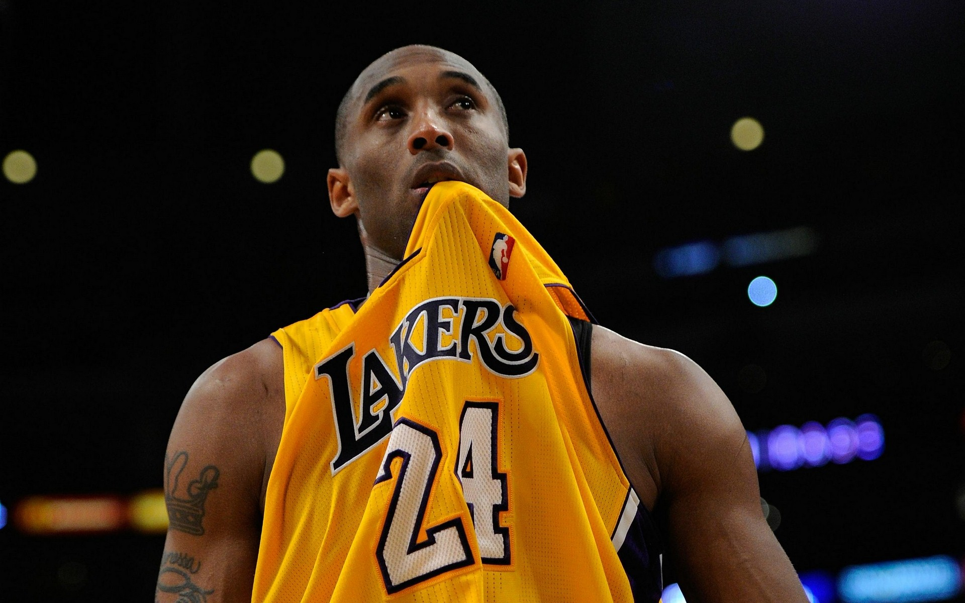 前者更奖励 前者更奖励