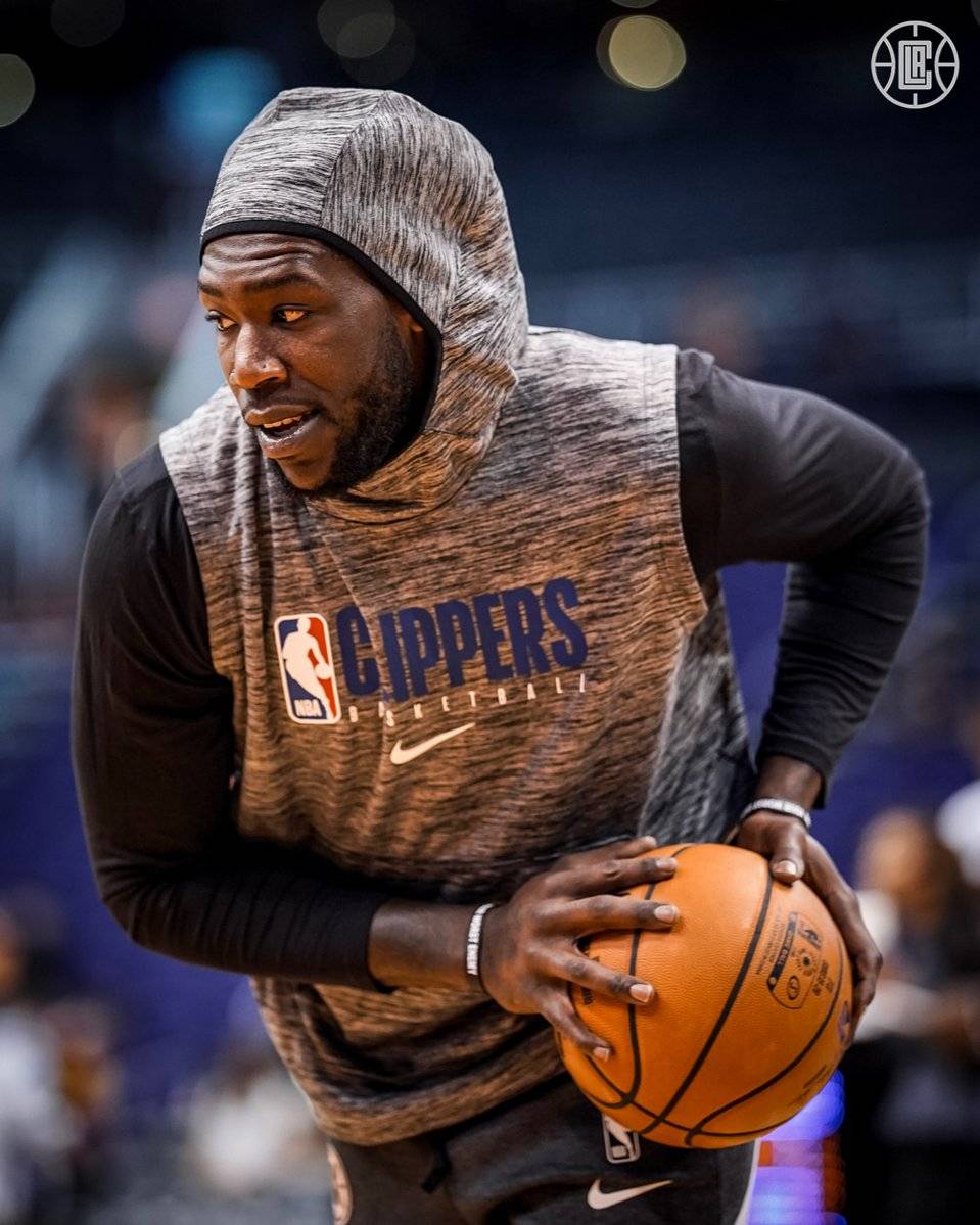 当他把无球 当他把无球